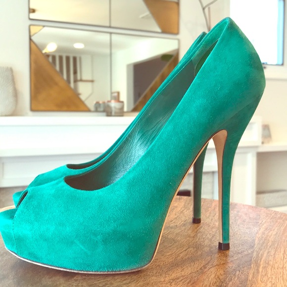 💥HOST PICK 💥Gucci Sofia peep toe pump - Picture 6 of 8